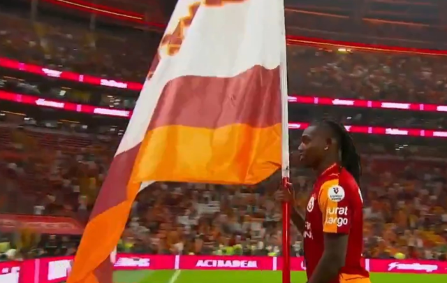 Galatasaray Göztepe Maçı Sonrası Büyük Sürpriz Rafael Leao Sahaya İndi
