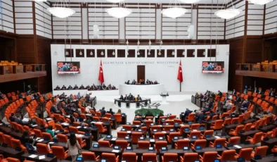 TBMM Genel Kurulu’nda Hareketli Dakikalar: Çerçeve Yasa Görüşmelerinde Partilerin Kararları Netleşiyor