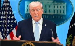 Las Vegas Mitinginde Çirkin Hakaret: Trump Kazanan Müslüman Rakibine Canlı Yayında Küfretti!
