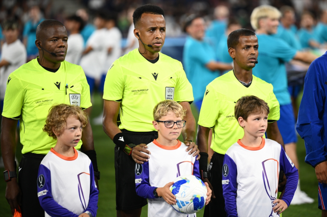 UEFA Süper Kupa hakemi