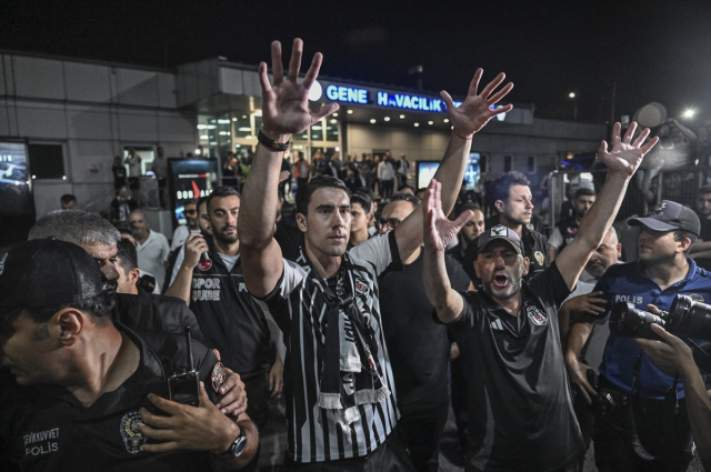 Vlahovic domates hediyesi Beşiktaş