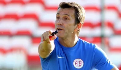 Antalyaspor’da Şok Ayrılık: Bülent Korkmaz Dönemi Sona Erdi
