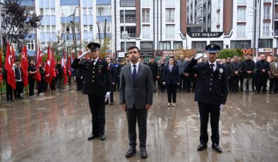 Cumhuriyetimizin 103. Yılı Coşkusu Çelenk Sunum Töreniyle Başladı.