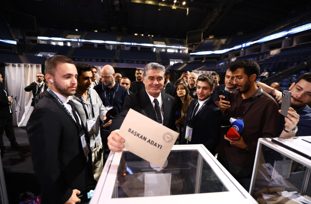 Beşiktaş’ta Kritik Olağanüstü Genel Kurul Sona Erdi.