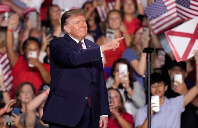 Donald Trump Mitingde Dikkat Çeken Ekonomik Vaadini Yineledi.
