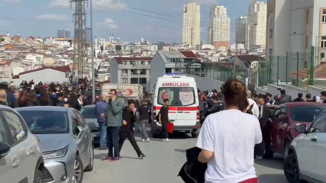 Esenyurt’ta Lisede Dehşet Anları: Sınıftaki Tartışma Kanlı Bitti.