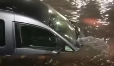 İstanbul’da Gece Başlayan Şiddetli Sağanak Hayatı Felç Etti.