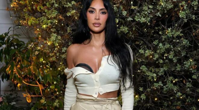 Yoğun Temponun Perde Arkası: Kim Kardashian Annelik Rutinini Açıkladı.