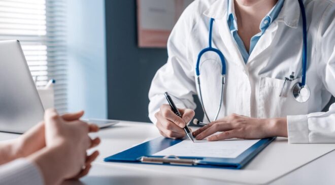 Milyonlarca Hastayı İlgilendiren Karar: Artık Tekrar Doktora Gitmeye Gerek Kalmayacak!