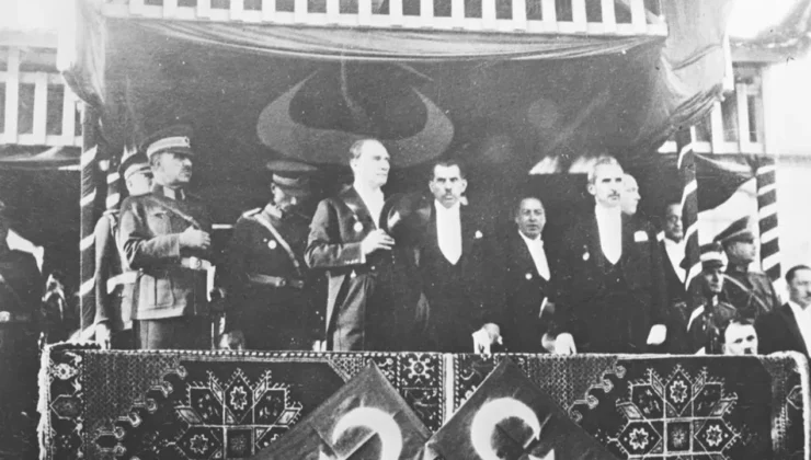 Küllerinden Doğan Bir Milletin Geleçek İmzası: Cumhuriyetin Değişmeyen Ruhu